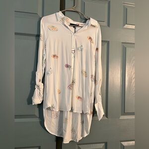 Women’s Shirt by Jane + Delancey.